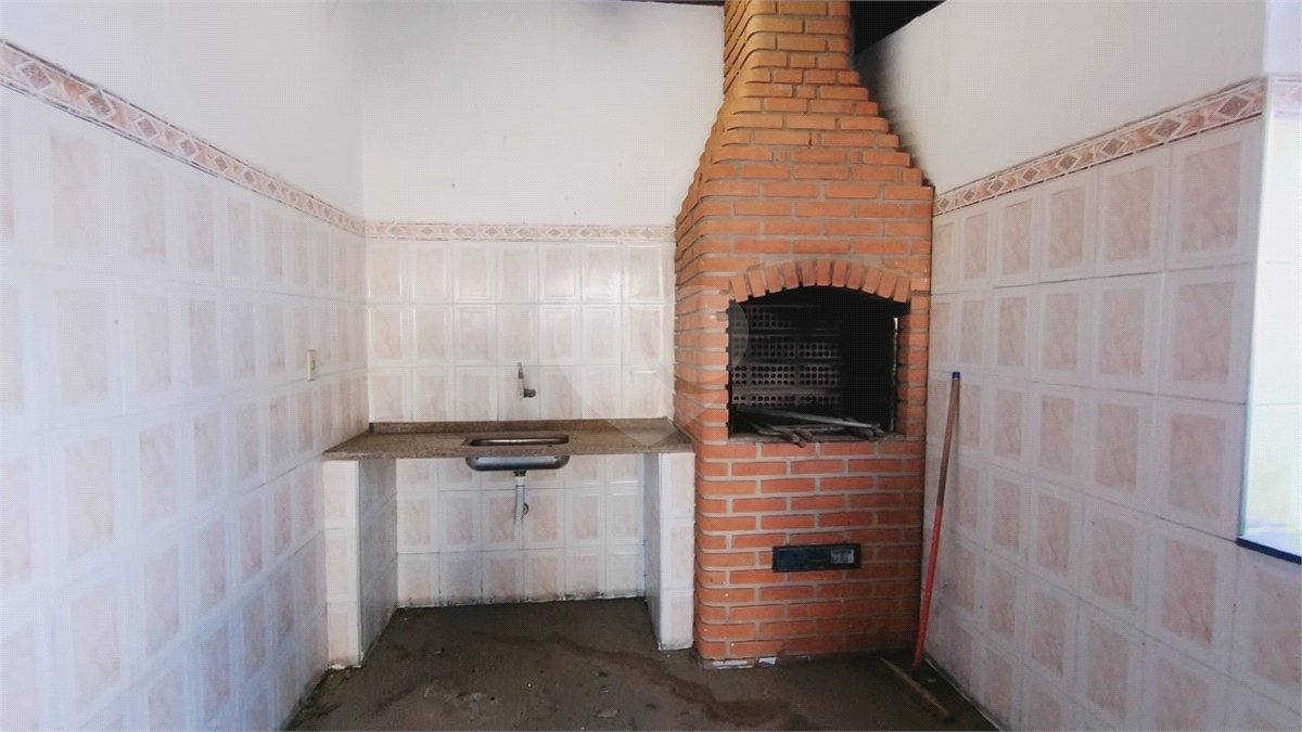 Casa à venda ou para alugar com 4 quartos, sendo 1 suíte, em Jardim Santa Rosália, Sorocaba, SP