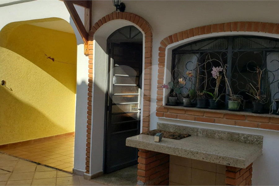 Sobrado à venda com 3 quartos, sendo 1 suíte, em Tremembé, São Paulo, SP