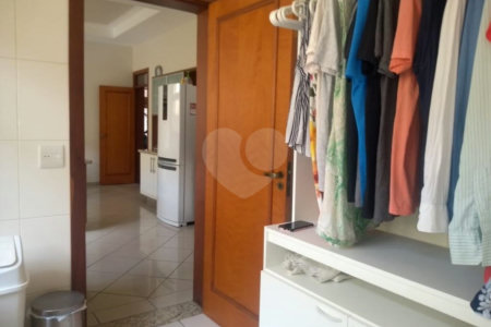 Sobrado à venda com 4 quartos, sendo 2 suítes,  em Jardim Eltonville, Sorocaba, SP