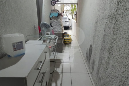 Casa à venda com 2 quartos, sendo 1 suíte, no condomínio Residencial Viva Vida, Cotia - SP
