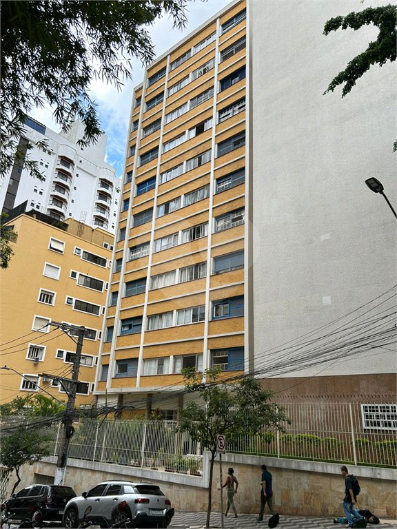 Apartamento à venda com 2 quartos, sendo 1 suíte, em Cerqueira César, São Paulo, SP