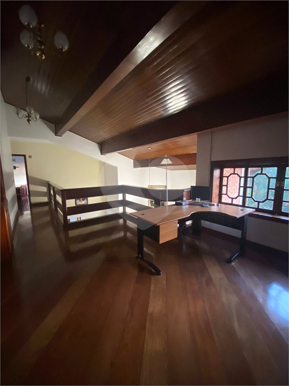 Casa à venda com 3 quartos, sendo 4 suítes,  no condomínio Estância Marambaia, Vinhedo - SP
