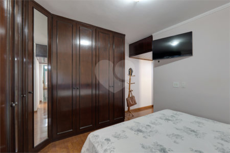 Sobrado à venda com 3 quartos, sendo 1 suíte, em Jardim Prudência, São Paulo, SP