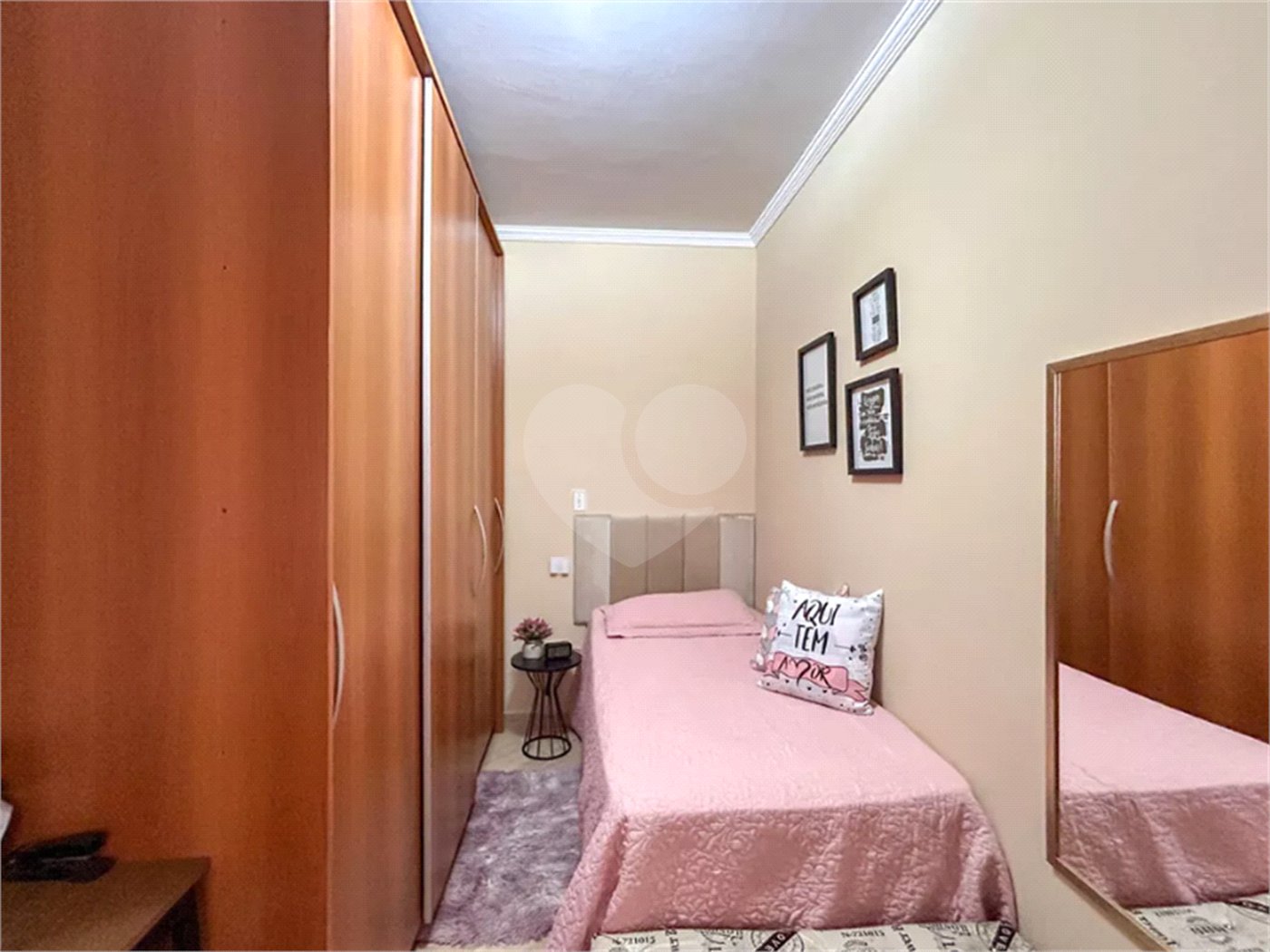 Sobrado à venda com 3 quartos, sendo 1 suíte, em Vila Mangalot, São Paulo, SP