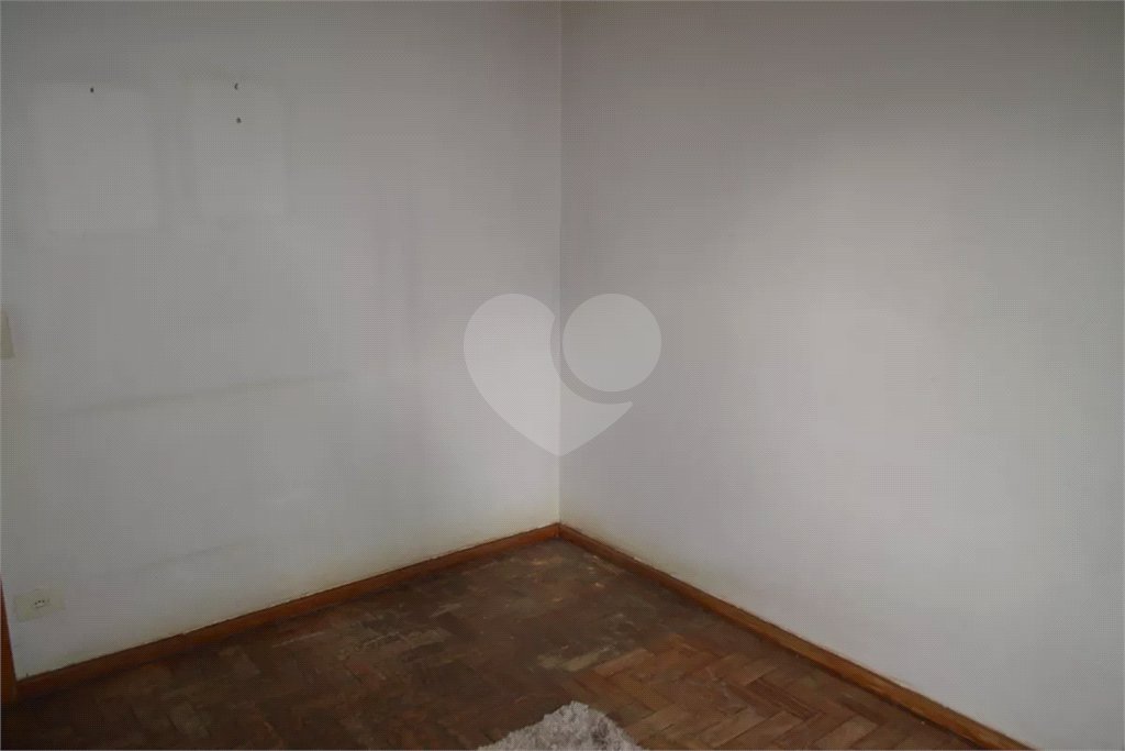 Apartamento à venda com 3 quartos, sendo 1 suíte,  em Vila Mariana, São Paulo, SP