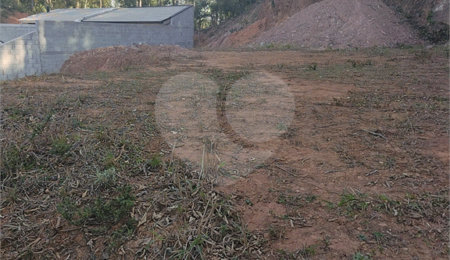 Terreno à venda no condomínio Associação Mirante da Mantiqueira, Mairiporã - SP