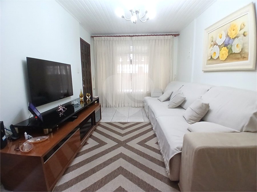Casa à venda com 3 quartos, sendo 1 suíte, em Vila Rica, São Paulo, SP