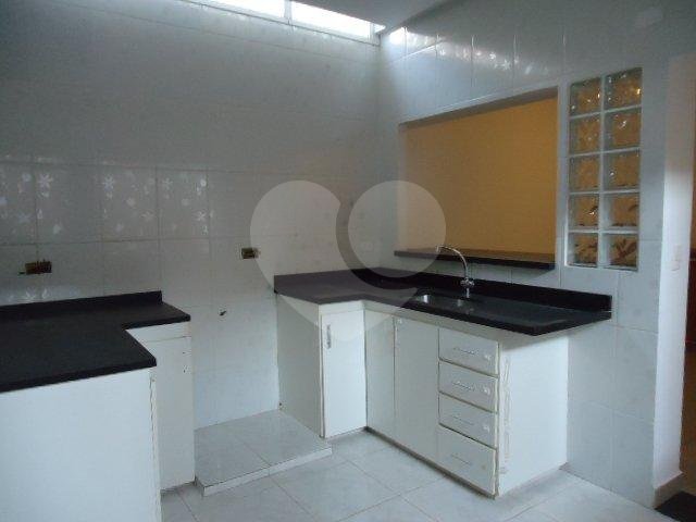 Sobrado à venda com 3 quartos, sendo 1 suíte, em Jardim Aeroporto, São Paulo, SP