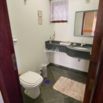 Casa à venda com 3 quartos, sendo 1 suíte, com vista deslumbrante em Recreio Maristela, Atibaia