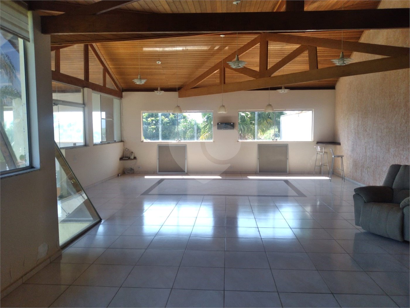 Chácara à venda com 4 quartos, sendo 2 suítes, em Loteamento Village de Atibaia, Atibaia, SP