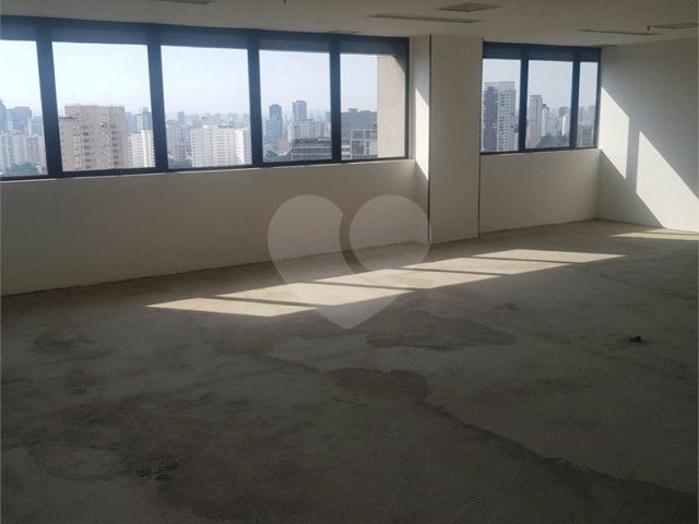 Sala à venda em Alto da Boa Vista, São Paulo, SP