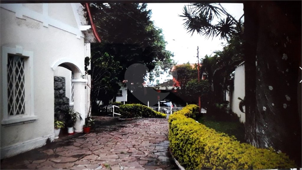 Sobrado à venda com 4 quartos, sendo 2 suítes,  em Alto da Lapa, São Paulo, SP