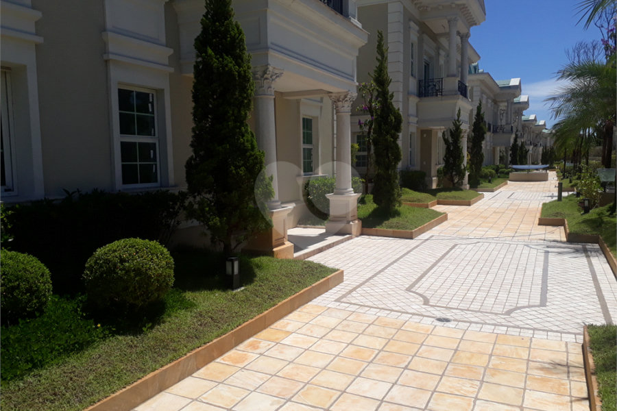 Casa à venda com 5 suítes no condomínio Maison Du Parc, São Paulo - SP