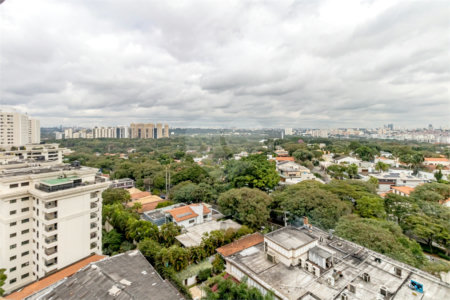 Apartamento à venda com 4 suítes em Alto de Pinheiros, São Paulo, SP