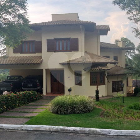 Casa à venda com 5 quartos, sendo 2 suítes, no condomínio Vinhas da Vista Alegre - Lado Sede, Vinhedo - SP