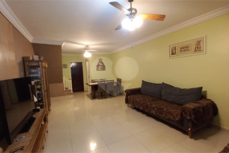 Casa à venda com 3 quartos, sendo 1 suíte, em Jardim Esmeralda, São Paulo, SP