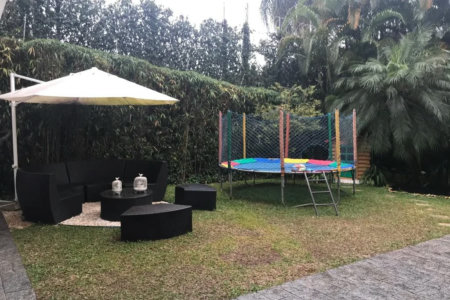 Casa à venda com 5 quartos, sendo 2 suítes, em Jardim Everest, São Paulo, SP