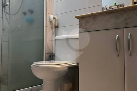 Casa à venda com 3 quartos, sendo 1 suíte,  no condomínio Liberty Village, São Paulo - SP