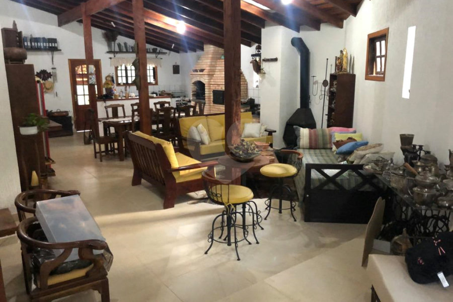 Casa à venda com 3 suítes no condomínio Sausalito, Mairiporã - SP