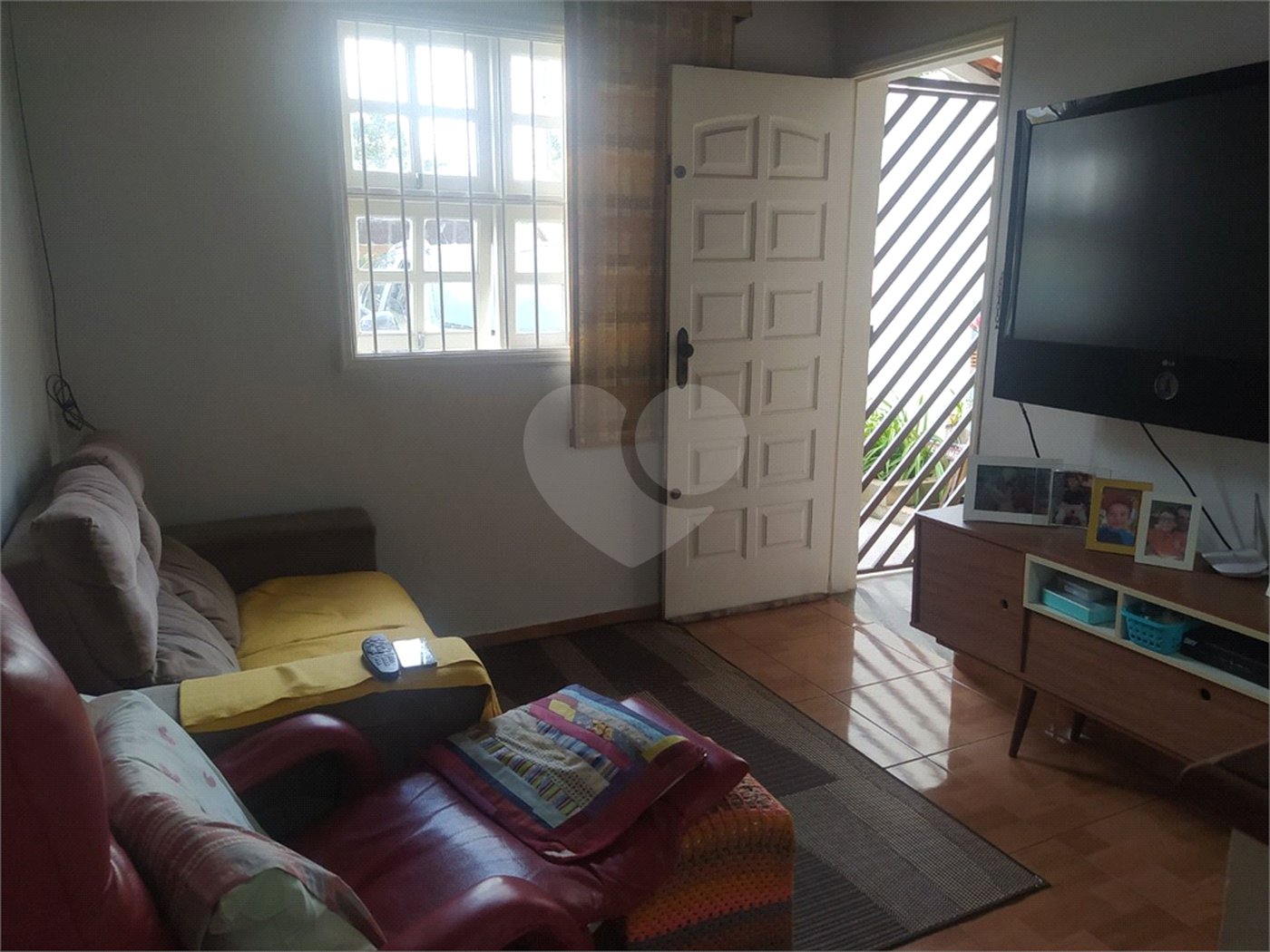 Casa à venda com 4 quartos, sendo 2 suítes, em Jardim Caparelli (mailasqui), São Roque, SP