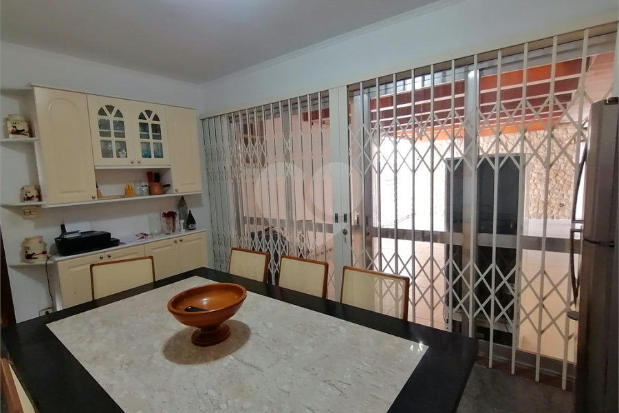 Casa Térrea à venda com 3 quartos, sendo 1 suíte,  em Vila Mariana, São Paulo, SP