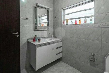 Casa à venda com 3 quartos em Jardim Marisa, São Paulo, SP