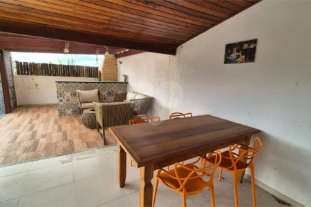 Casa à venda com 3 quartos, sendo 1 suíte, em Rasa, Armação dos Búzios, RJ