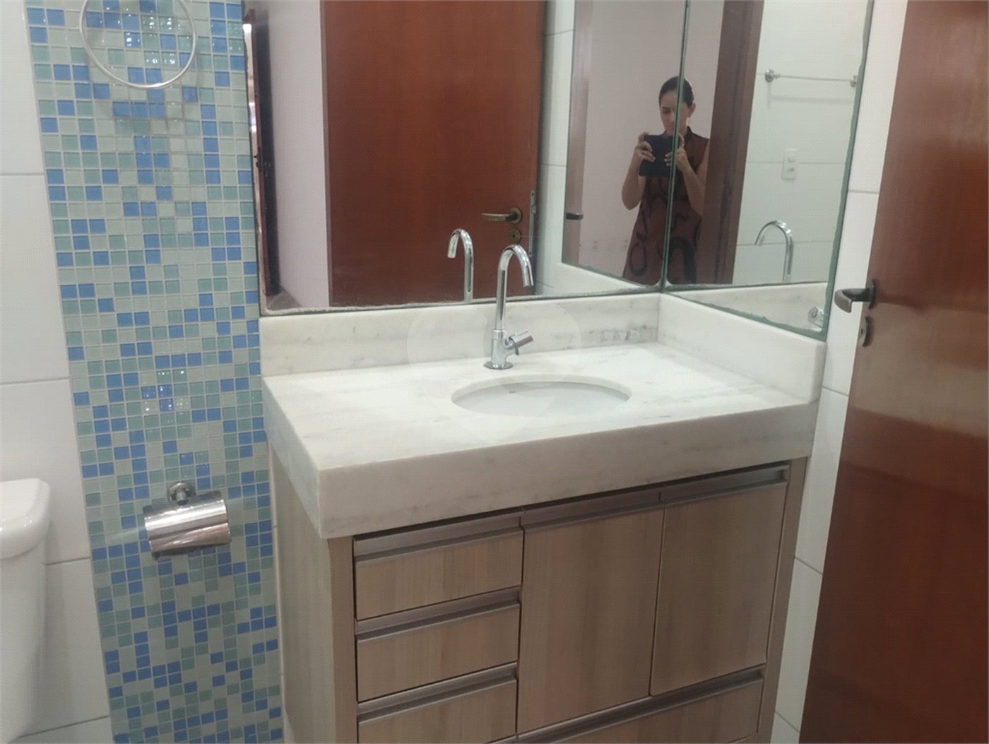 Casa à venda com 3 quartos, sendo 1 suíte, em Parque Industrial, São José dos Campos, SP
