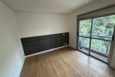 Apartamento à venda com 2 suítes em Parque do Morumbi, São Paulo, SP