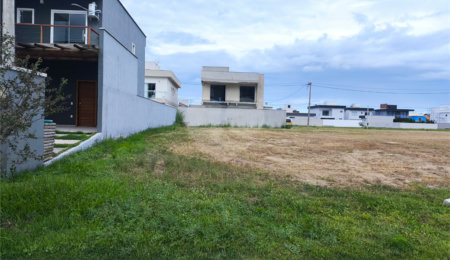 Terreno à venda em Ogiva, Cabo Frio, RJ