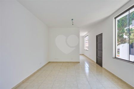 Sobrado à venda com 3 quartos, sendo 2 suítes, em Granja Julieta, São Paulo, SP