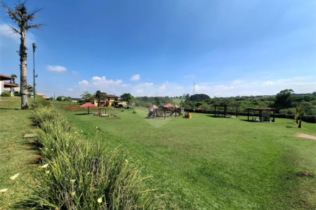 Terreno à venda no condomínio Village Saint Charbel, Araçoiaba da Serra - SP