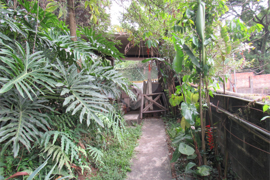 Sobrado à venda com 3 quartos em Tremembé, São Paulo, SP