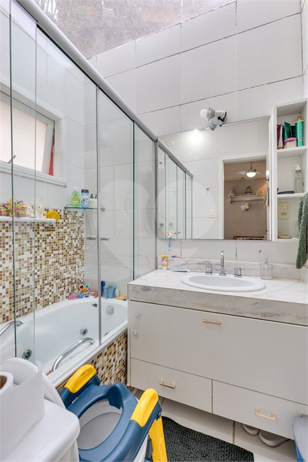 Casa à venda com 4 suítes em Jardim Marajoara, São Paulo, SP