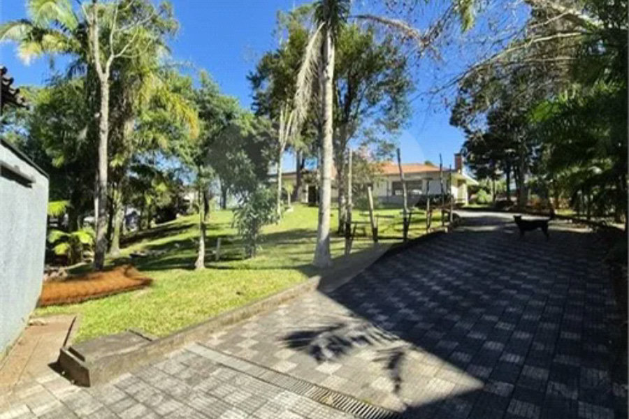 Condomínio à venda com 6 suítes em Cumbari, Mairiporã, SP