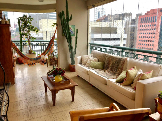 Apartamento à venda com 4 suítes em Brooklin, São Paulo, SP