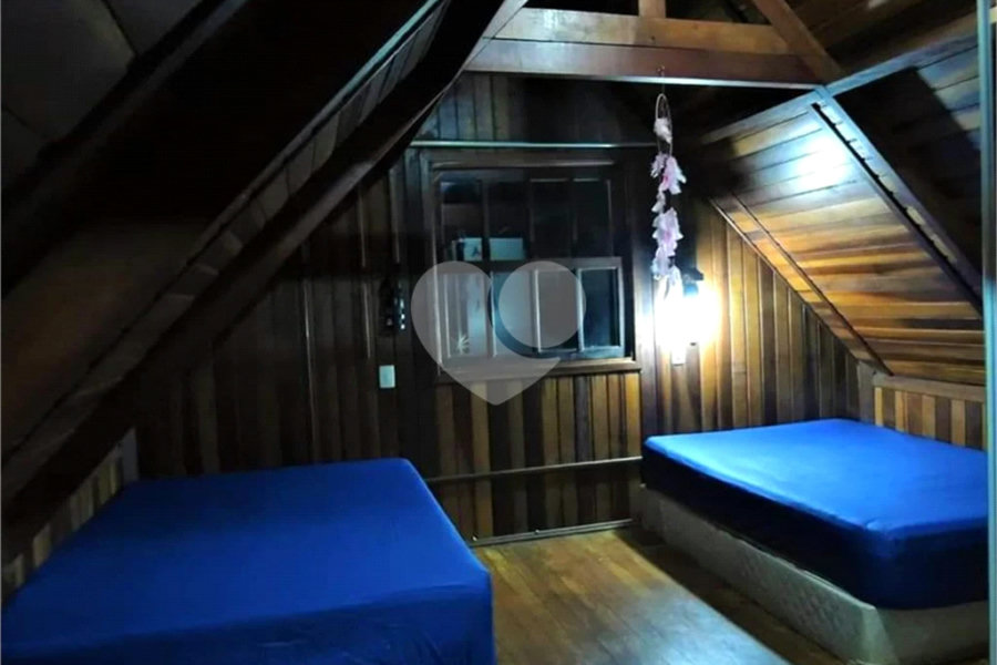 Casa à venda com 6 quartos, sendo 5 suítes,  no condomínio Cinco Lagos, Mairiporã - SP