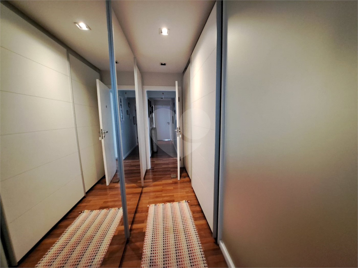 Apartamento à venda com 3 suítes em Campo Belo, São Paulo, SP