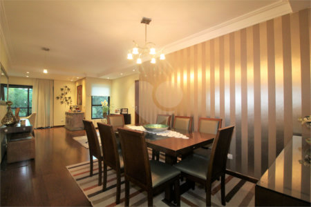 Apartamento à venda com 4 quartos, sendo 2 suítes, em Morumbi, São Paulo, SP