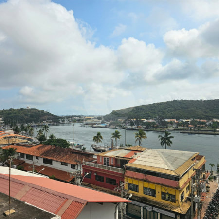 Cobertura à venda com 3 quartos, sendo 1 suíte,  no Centro, Cabo Frio, RJ