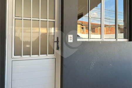 Casa à venda com 2 quartos em Vila Mazzei, Itapetininga, SP