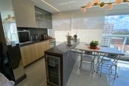Apartamento à venda com 3 suítes em Vila Pompéia, São Paulo, SP