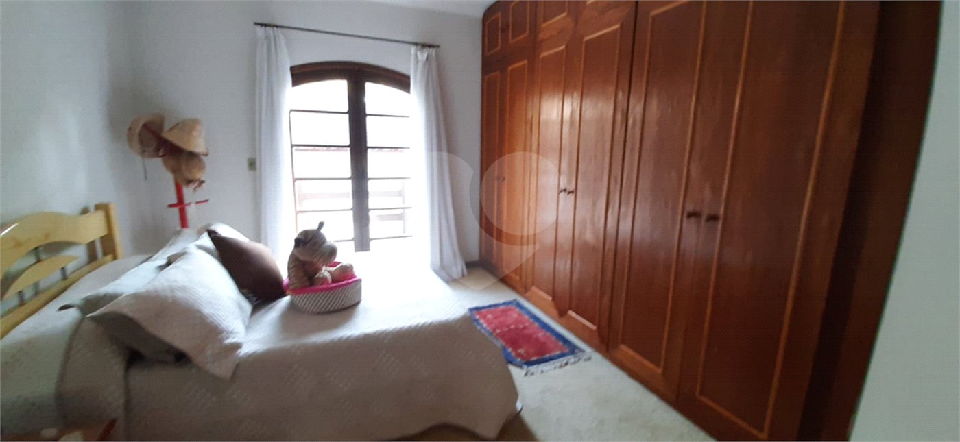 Casa à venda com 3 quartos, sendo 1 suíte, no condomínio Sausalito, Mairiporã - SP