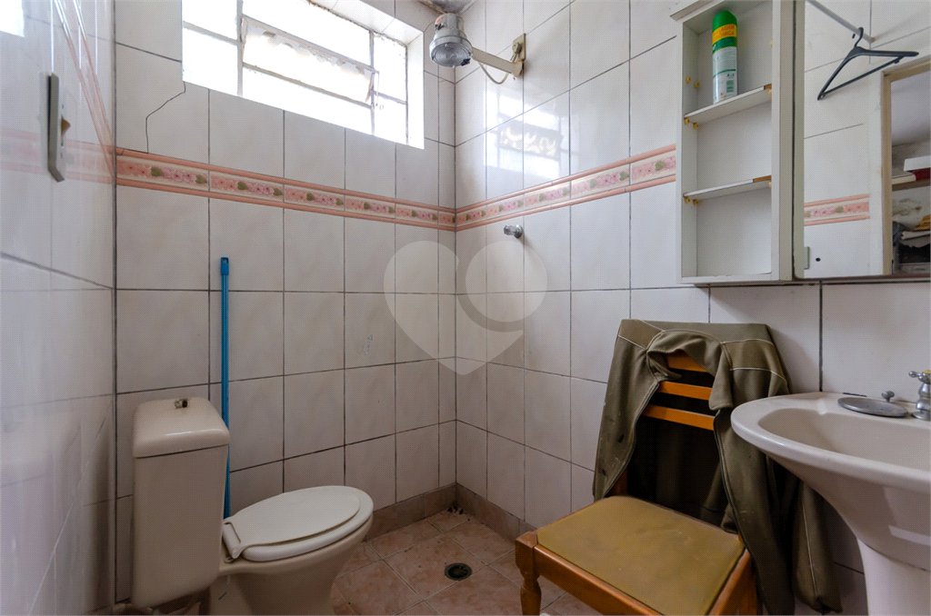 Sobrado à venda ou para alugar com 4 quartos, sendo 1 suíte, em Vila Anglo Brasileira, São Paulo, SP