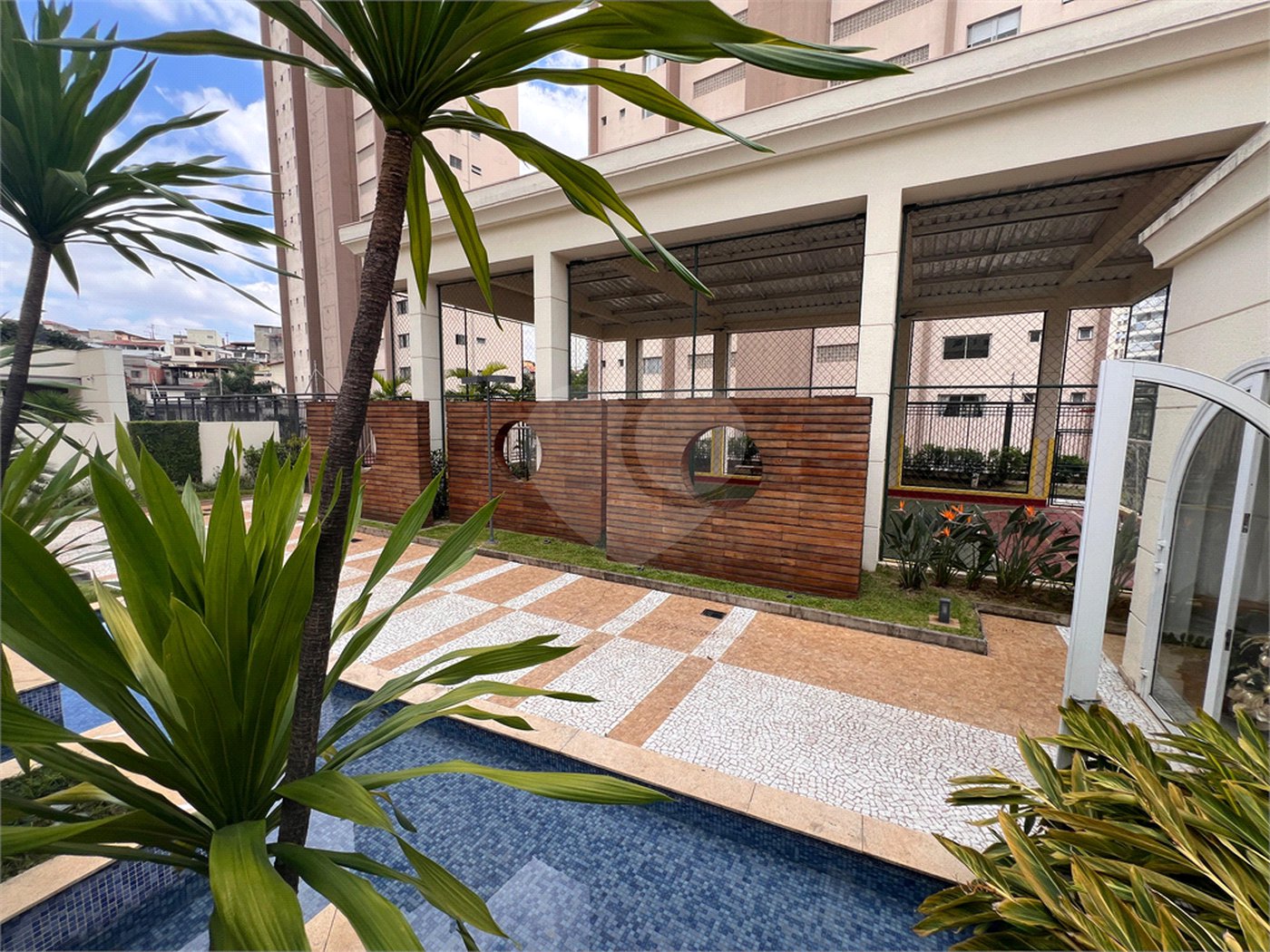 Apartamento à venda com 3 suítes em Santa Teresinha, São Paulo, SP