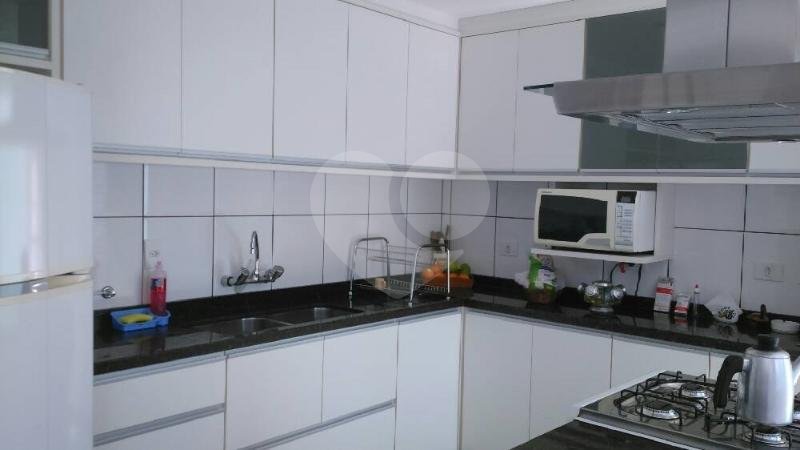 Casa à venda com 3 suítes em Jardim Jussara, São Paulo, SP