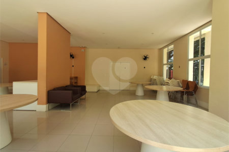 Apartamento à venda com 2 quartos, sendo 1 suíte, em Pinheiros, São Paulo, SP