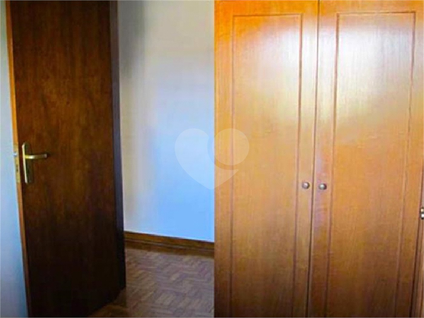 Sobrado à venda com 3 quartos, sendo 1 suíte, em Tremembé, São Paulo, SP