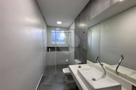 Casa à venda com 3 quartos, sendo 1 suíte, em Parque Três Meninos, Sorocaba, SP