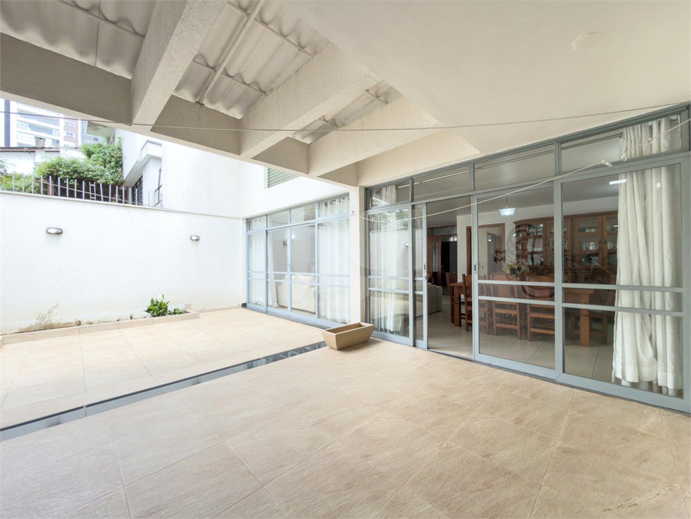 Casa de Vila à venda com 3 quartos, sendo 1 suíte, em Indianópolis, São Paulo, SP